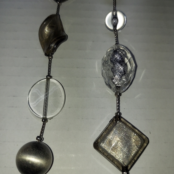NY 18" Drop Single Strand Necklace - Picture 3 of 6